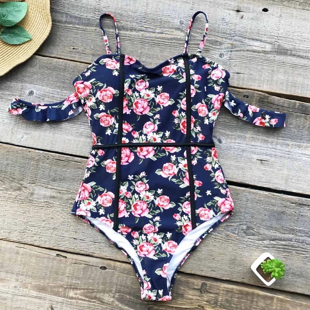Absolutely stunning off the shoulder Cupshe suit
